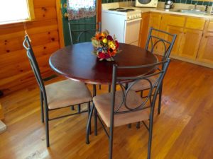 kitchen-table-presenting-mtn-rose